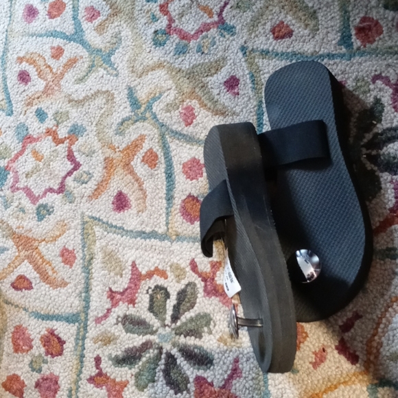 Thong sandals by Cariris - Picture 2 of 3